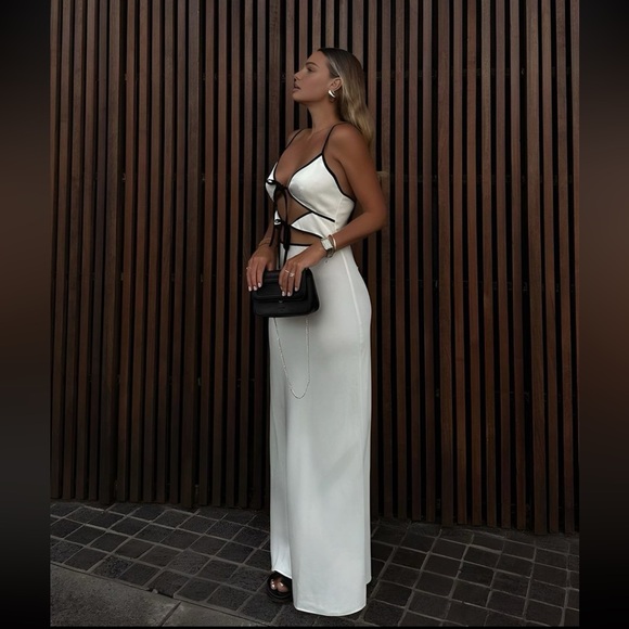 Commense Contrast Trim Tie-Front Long Dress - Picture 2 of 6